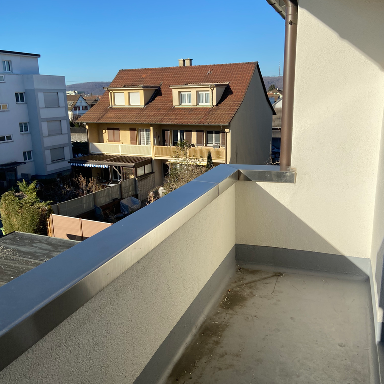 SCHÖNE HELLE 3-ZIMMERWOHNUNG MIT BALKON - Foto 1