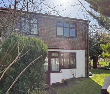3 bed semi-detached house to rent in The Birches, Leominster, HR6 - Photo 4