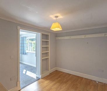 3 bedroom detached house to rent - Photo 3