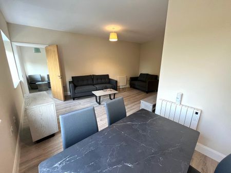 Apartment to rent in Dublin, Saggart - Photo 4