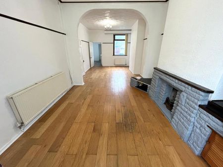 3 bedroom terraced house to rent - Photo 5