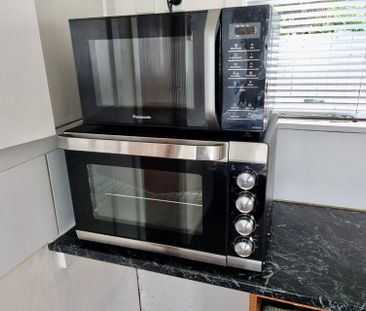 Fully Self Contained, detached, Sunny deck - Photo 2