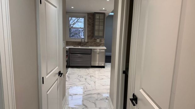 For Lease - 615 College Street Unit# 2nd Flr Unit A, Toronto, Ontario - Photo 1