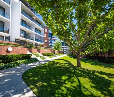 Stylish Ground Floor Two-Bedroom Apartment - Photo 1
