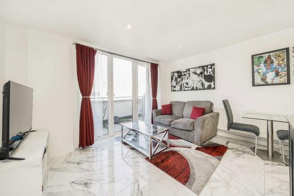 2 bedroom flat to rent - Photo 1