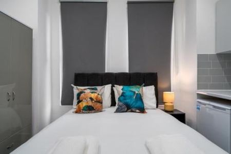 Room in a Shared House, Selwyn Road, NW10 - Photo 4