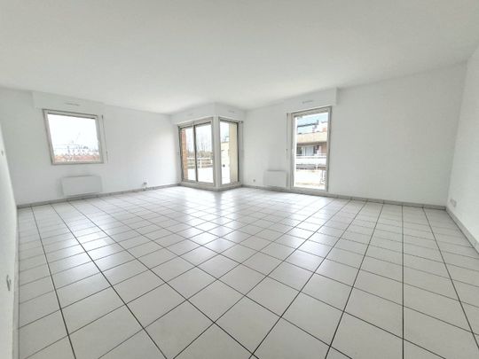 Location Appartement 4 pièces 99m² MARCQ EN BAROEUL 59700 - Photo 1