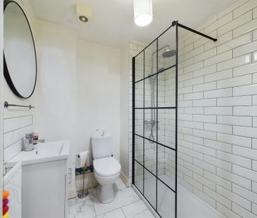 Apt 39, Greenwood Building, Old Bakers Court, Belfast, BT6 8QZ - Photo 2