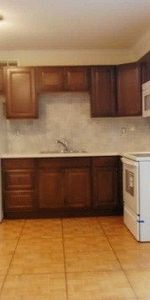 For Lease - 141 Garden Avenue Unit# Back, Richmond Hill, Ontario - Photo 3