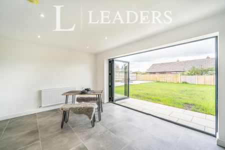 4 bedroom semi-detached to rent Warrington road - Photo 2
