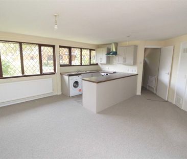 2 bedroom bungalow to rent Kensington Drive, Great Holm, Milton Key... - Photo 1