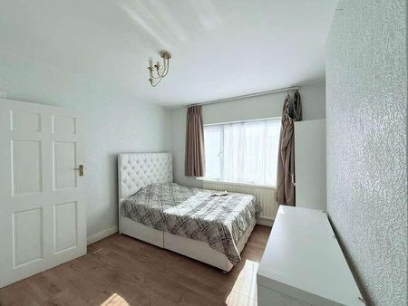 First Floor, Carlton Avenue, Harrow, HA3 - Photo 5