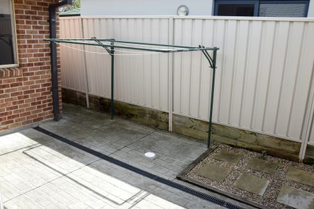 3/46 Swan Street, Hamilton NSW 2303 - Photo 2