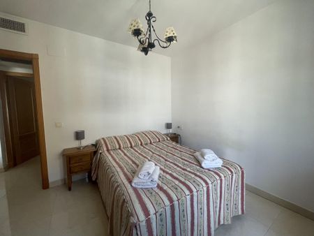 Middle Floor Apartment | Nerja | €900/Month - Photo 2
