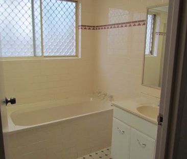 13/275-277 Dunmore Street - Photo 4