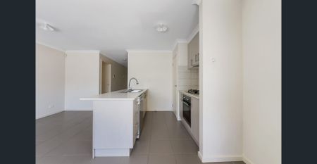 In the prestigious "The Woods Estate" - Photo 5