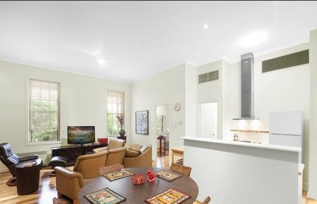 85 Wiltshire Drive, Kew VIC 3101 - Photo 2