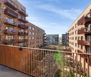Hudson Way, London, E16 2GW - Photo 2