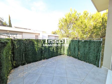 Location Appartement 1 pièce 32m² NIMES 30000 - Photo 5