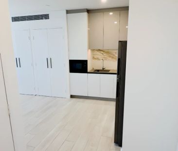 11 Studio Drive, Sydney - Photo 1