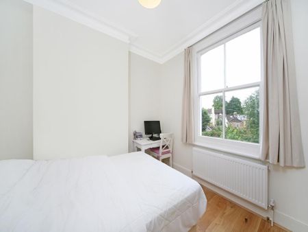 2 bedroom flat to rent - Photo 4