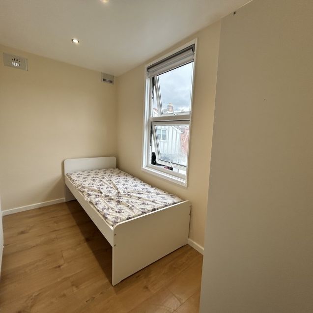 Topsham, Exeter - Photo 1