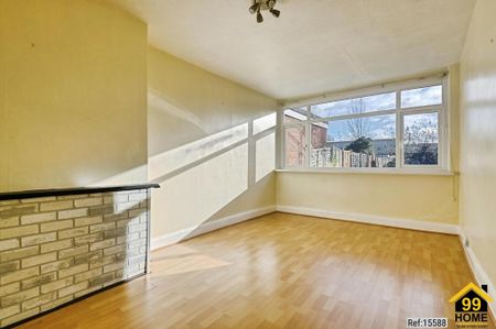 3 bedroom semi-detached house to rent - Photo 3