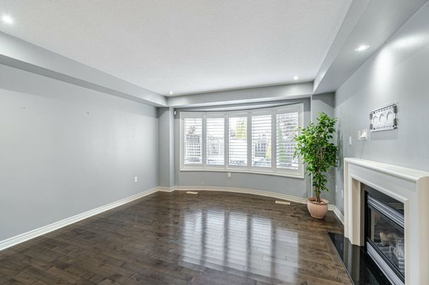 For Lease - 2511 Boros Road Unit# 61, Burlington, Ontario - Photo 1
