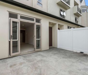 Expansive Townhouse - Unbeatable Location - Photo 6