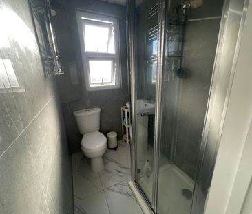 Room in a Shared House, St. Marys Road, NW10 - Photo 6
