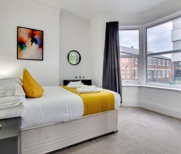 3 bedroom apartment to rent - Photo 3