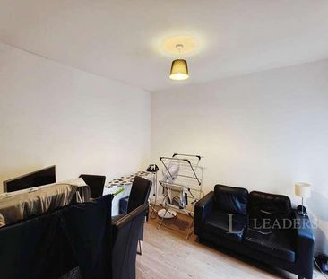 Pitcroft Road, Portsmouth, Hampshire, PO2 - Photo 1