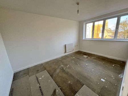 Park Hall, The Cloisters, Sunderland, Tyne And Wear, SR2 - Photo 3