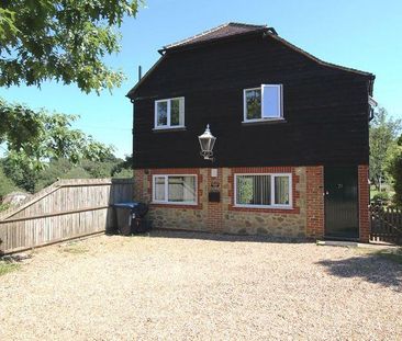 3 bedroom detached house to rent - Photo 2