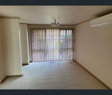 2/9 Devon Drive, Doncaster East, Vic 3109 - Photo 6