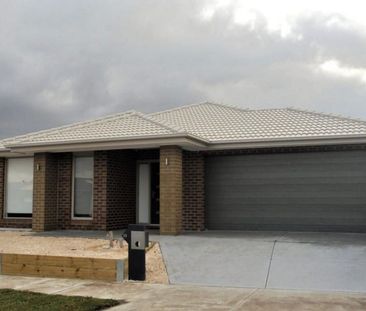 23 Cooney Circuit, KALKALLO - Photo 2