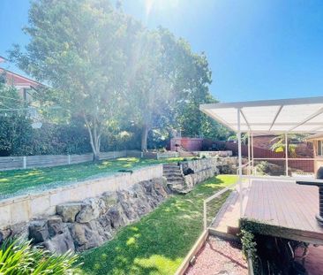 Superb Family Home - Photo 6