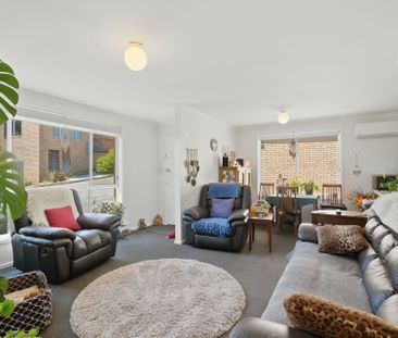 Sunny Two Bedroom Unit with Views in Quiet Austins Ferry - Photo 1