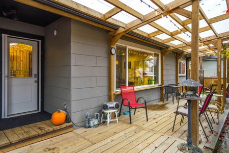 Charming Rancher With Basement - Photo 5