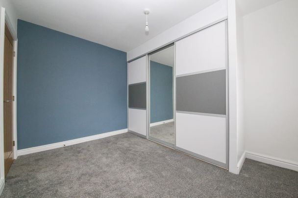 Vicarage Road, Abram, WN2 - Photo 1