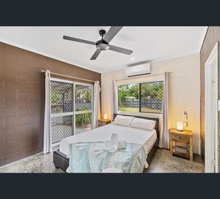 59-61 Baronia Cres, Holloways Beach, Qld 4878 - Photo 4