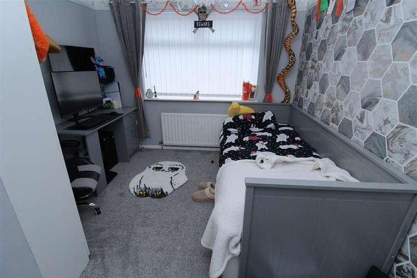 Taunton Drive, Aintree Village, Liverpool, L10 - Photo 1