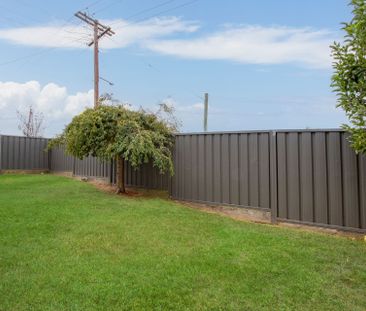 Beautifully Renovated 2 Bedroom Home in Prime Jesmond Location - Photo 1