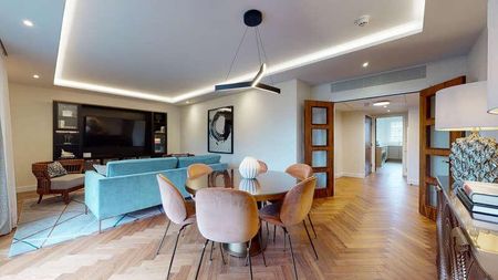 Cromwell Rd, Kensington, London, SW7 - Photo 2