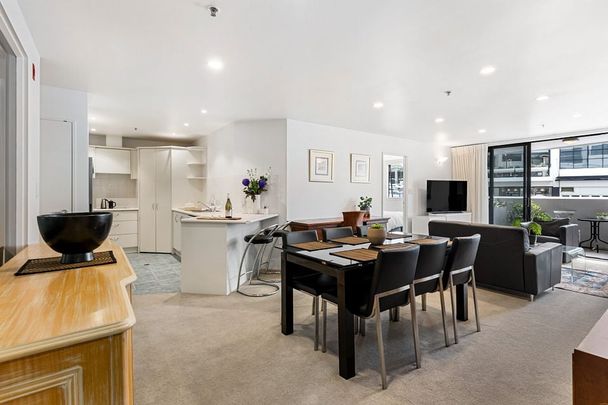 Fully Furnished Executive 2-Bedroom Apartment - Photo 1