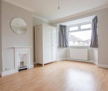 2 bedroom semi-detached house to rent - Photo 3