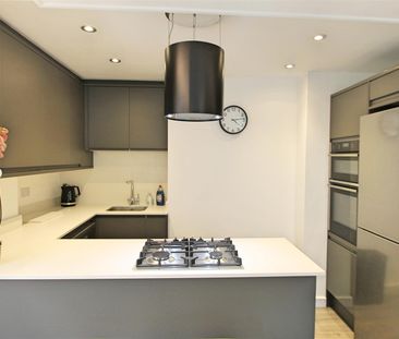 3 bed duplex to rent in Brooke Way, Bushey, WD23 - Photo 6