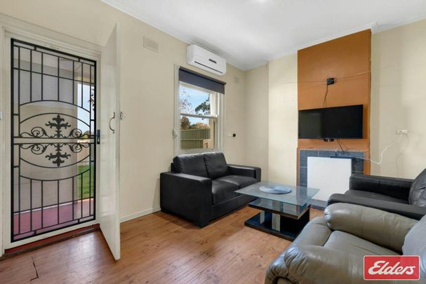 Neat and Tidy Home, 5x Split Systems! - Photo 1