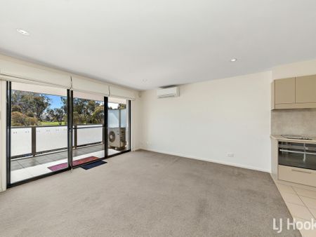 18/126 Thynne Street, Bruce ACT, Belconnen - Photo 2