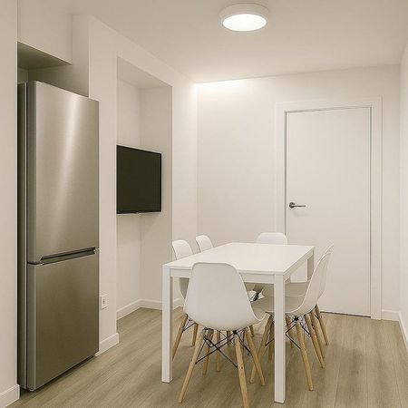 4 room luxury Flat for rent in Valencia - Photo 2